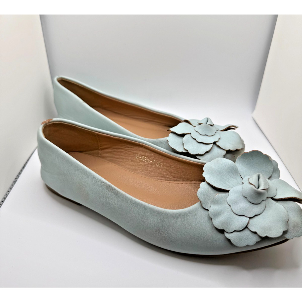 Light Blue Leather Ballet Flats Flower Camellia Applique Slip On Shoes Size 5 - Picture 2 of 4
